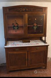 Mobile antico romagnolo in legno massello-