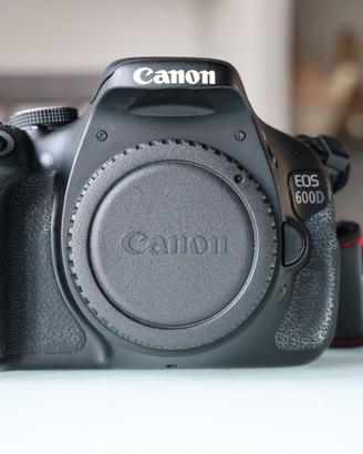 Canon EOS 600D – Reflex APS-C + telecomando + 2 ba