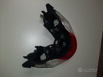 Stop posteriore a led Sh 300 2019