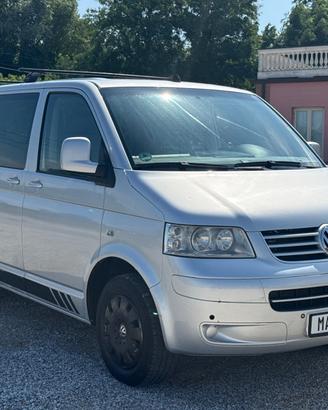 Volkswagen Multivan 2.5 TDI/174CV Highline