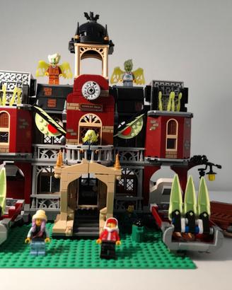 Lego - ll liceo di Newbury