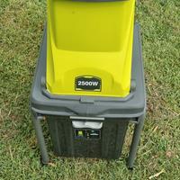 Trituratore  rami e foglie