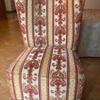 Poltroncina Classica Imbottita in Tessuto Broccato