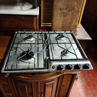 3 piani cottura 04 fuochi 