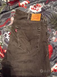 Jeans  Levis  taglia over TG. 40