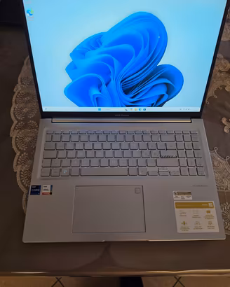 Asus vivobook i9