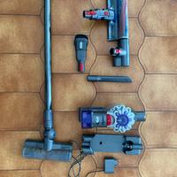 Dyson V8 Absolute completo con accessori