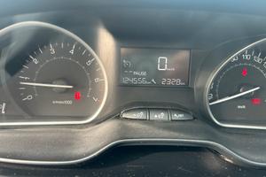 Peugeot 208 1.2 pure tech
