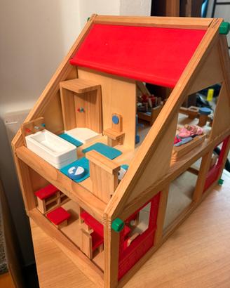 Casetta in legno bambole