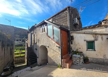 2 LOCALI A SANT'AGATA DE' GOTI