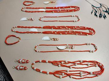 Collezione ''Nelli da Mosca'' corallo e perle,5pz