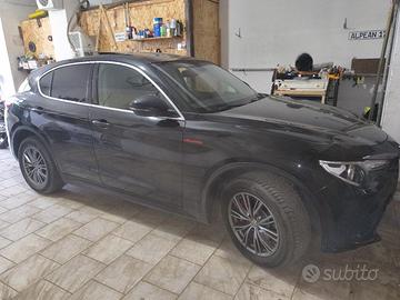 Stelvio Nera Tetto apribile