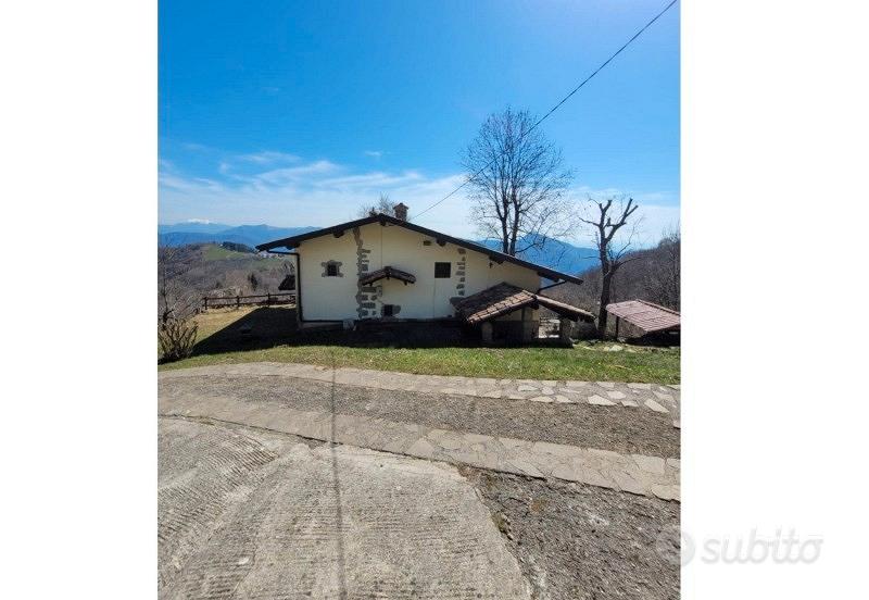 Cascinale con 3 box e terreno di proprietà - Vista 3