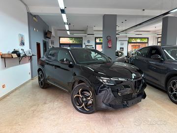 Alfa Romeo Junior 1.2 145 CV Hybrid eDCT6 Q4 Inten