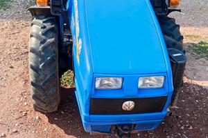 trattore New Holland t13 25cv 