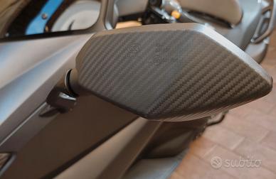 Tmax 530 Specchietti carbon fiber 