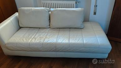 Divano (chaise lounge) in pelle +  pouff 