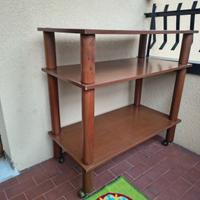 Mobile porta TV in legno.