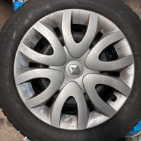 Pneumatici 185/65r15 h  completi di cerchi e coppe