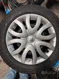 Pneumatici 185/65r15 h  completi di cerchi e coppe