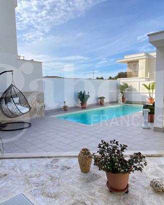 Villetta Trifamiliare Trani [Cod. rif 3317357VRG]