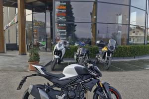 CFMOTO 450NK Nebula White