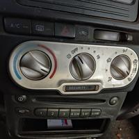 Comandi riscaldamento TOYOTA YARIS VERSO del 2003