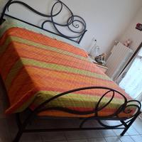 Letto matrimoniale in ferro battuto Cosatto