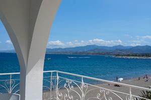 Appartamento in villa a trenta passi dal mare