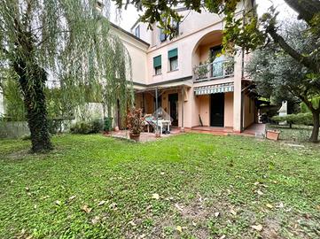 PORZIONE DI TRIFAMILIARE A PONTELONGO