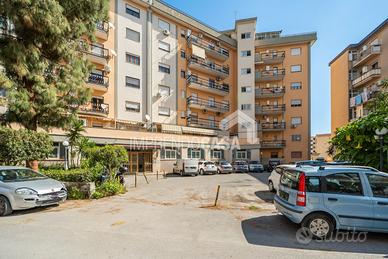 4 vani 138 mq con Terrazzo 58 mq Corso Calatafimi