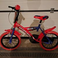 Bicicletta Spiderman 14'' + Monopattino Omaggio