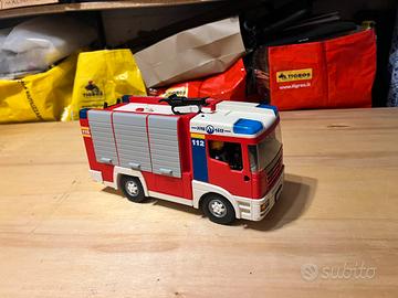 Camion dei pompieri Playmobil con accessori
