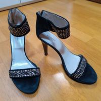 Scarpe: Sandali neri con strass
