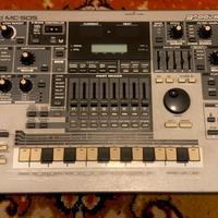 Roland MC505 groove box