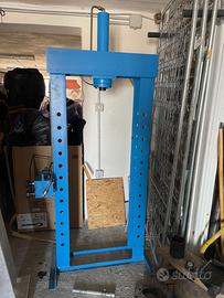 pressa idraulica manuale OMCN 156