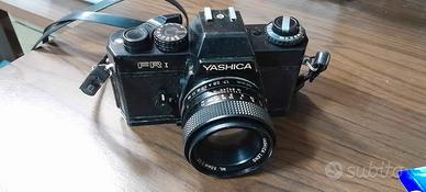 Macchina fotografica Yashica anni 80