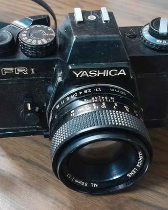 Macchina fotografica Yashica anni 80