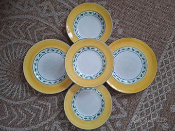 Set piatti Herend Village Pottery dipinti a mano 