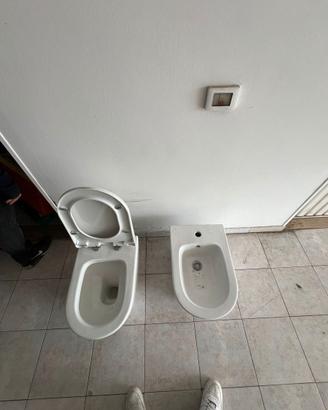 Sanitari bagno WC + Bidet in ceramica