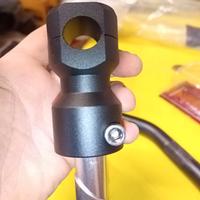 Manubrio e mozzo naked per scooter