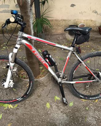 Mountain bike trek 3900 come nuova