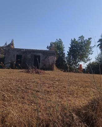 Aprilia fossignano terreno edificabile