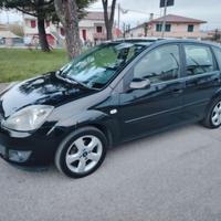 Ford Fiesta 1.2 GPL2031 neo patetati come nuova