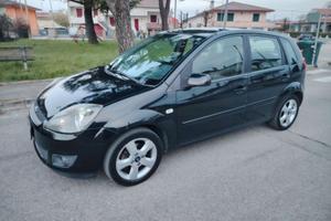 Ford Fiesta 1.2 GPL2031 neo patetati come nuova