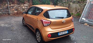 Hyundi I10