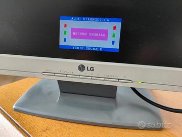 Monitor LG 17" con attacco VGA