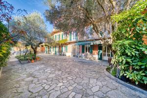 VILLA SINGOLA A RIVOLI