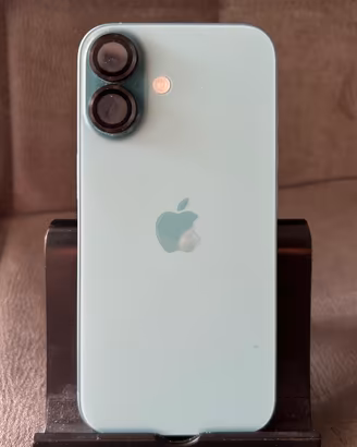 iPhone 16