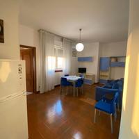 Bilocale arredato con posto auto